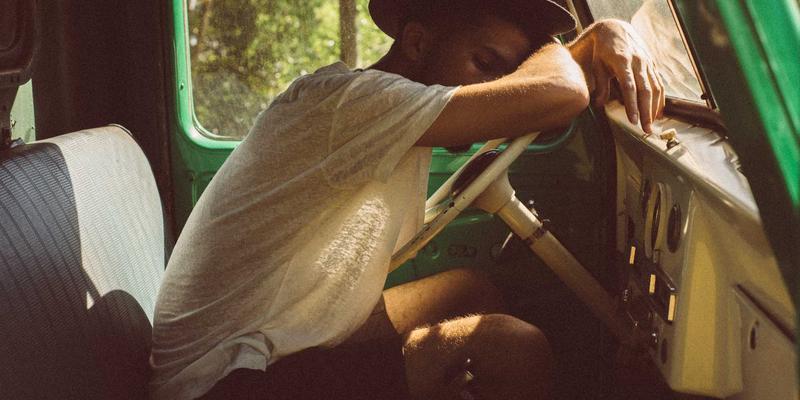 从婚礼跟拍到商业大片：揭秘高端珠宝腕表摄影的微观世界